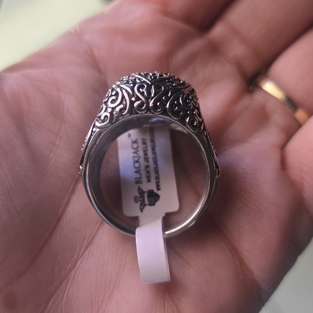 Skull Ring - Picture 4 of 6